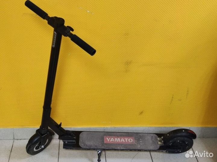 Электросамокат Yamato PES 0809