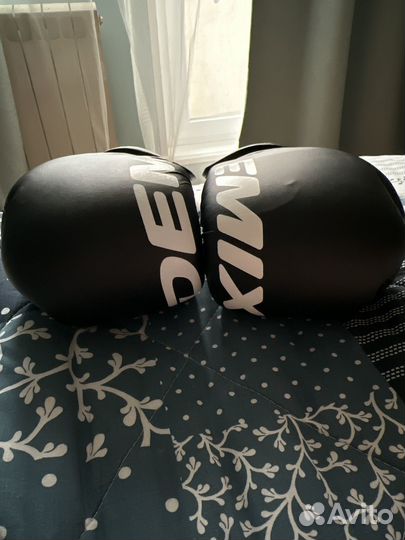 Боксерские перчатки 8oz