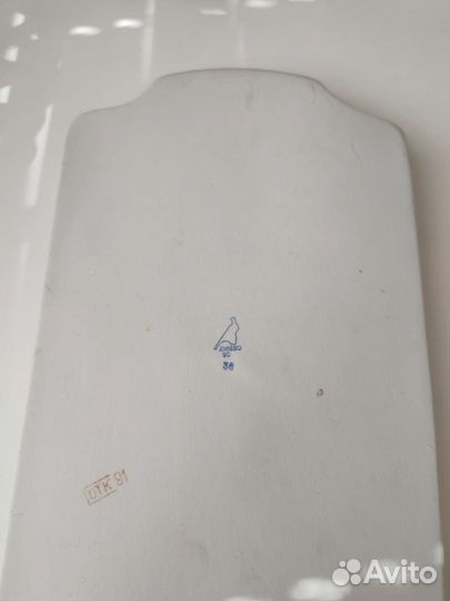 Фарфоровая сырная доска дулево