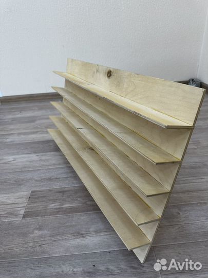 Выставочное оборудование полка для очков