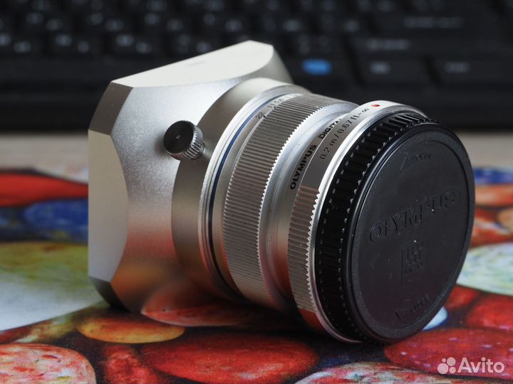 Объектив Olympus 12mm f2.0