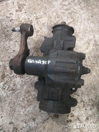 Рулевой механизм на Шевроле Блейзер 1999 года