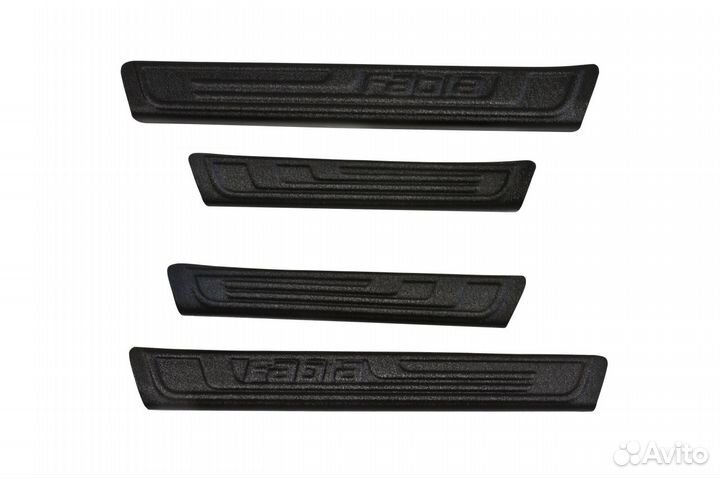 Накладки на пороги Skoda Fabia 2 (07-14) RA