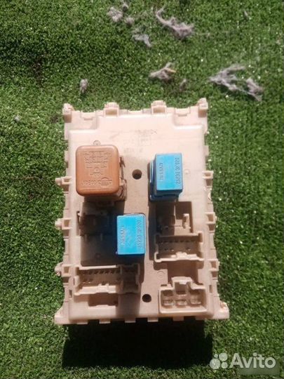 Блок предохранителей Nissan Primera P12 2003