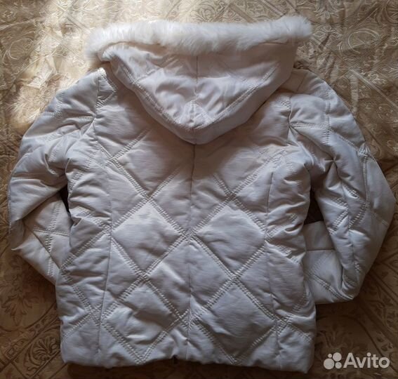 Куртка белая, женская, пух, короткая, бренд