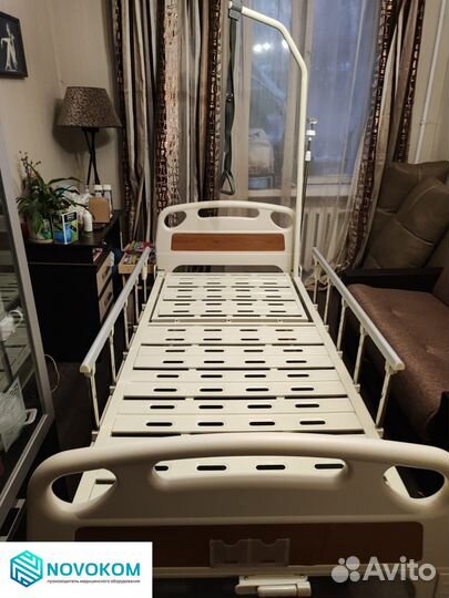 Медицинская кровать механическая