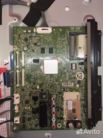 Телевизор LG 47LA662V на разборе