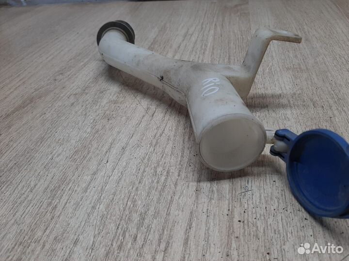 Горловина бачка омывателя Kia Rio 2