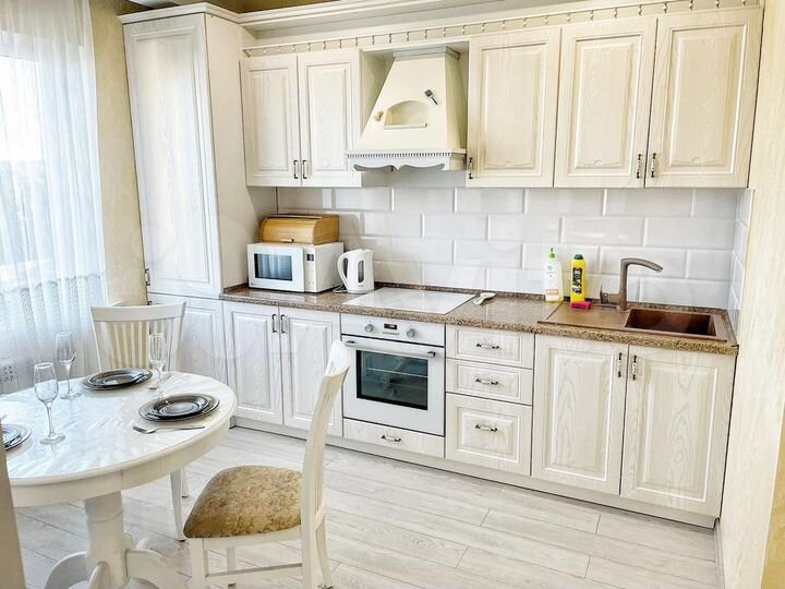 2-к. квартира, 72 м², 11/25 эт.