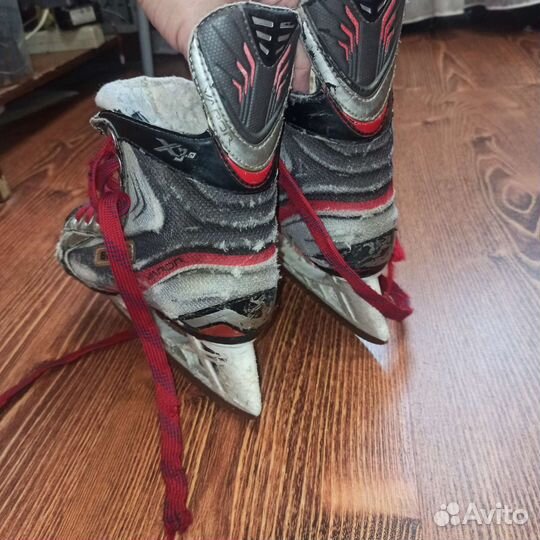 Хоккейные коньки bauer