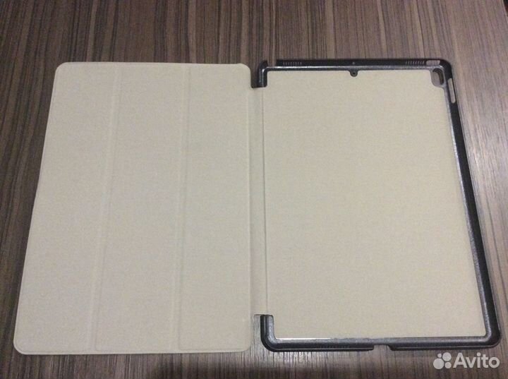 Чехол на iPad