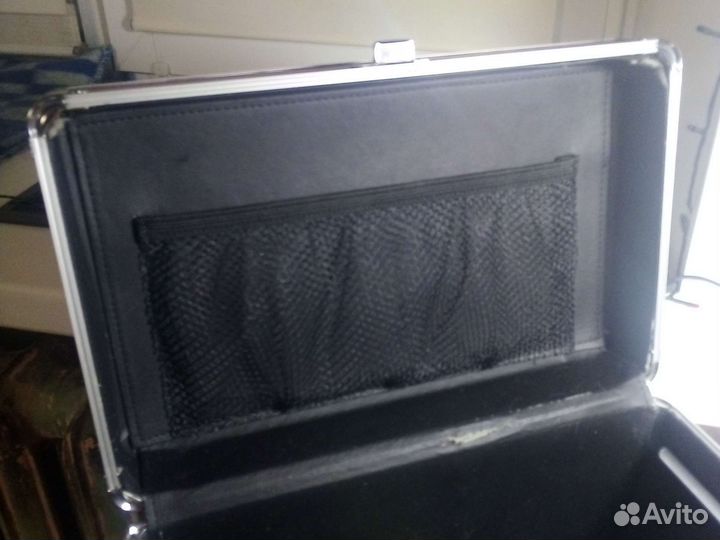 Чемодан для косметики