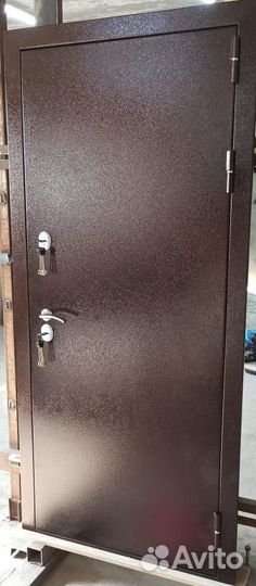 Дверь входная в дом с шумоизоляцией