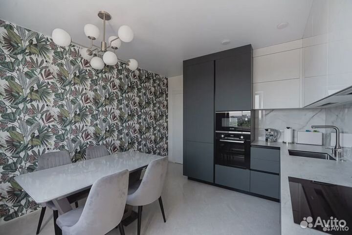 Угловой кухонный гарнитур