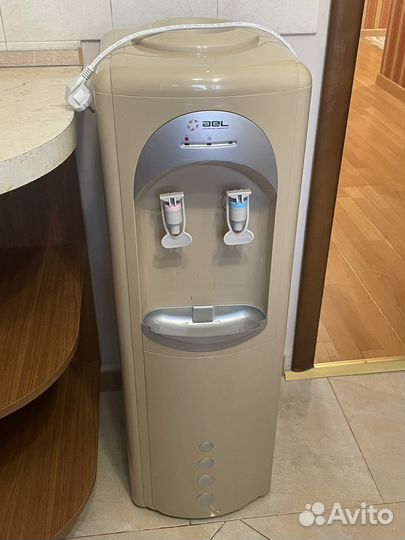 Диспенсер для воды