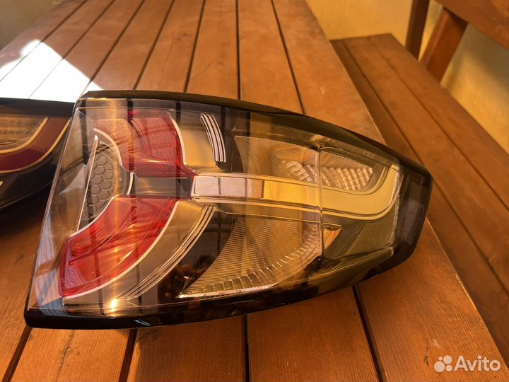 Фара задняя правая discovery sport L 550