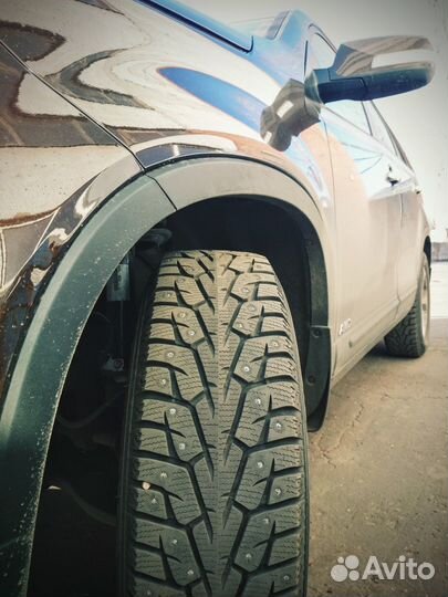 Yokohama Ice Guard Stud IG55 215/55 R17 127