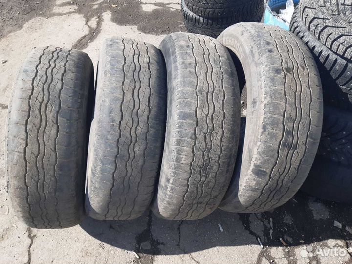 Bridgestone Dueler H/T 225/65 R17