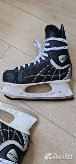 Коньки хоккейные Oxelo 39 размер