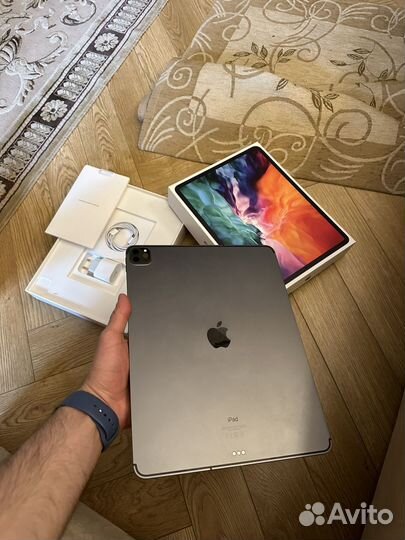 iPad pro 12.9 2020 256 + Magic Keyboard