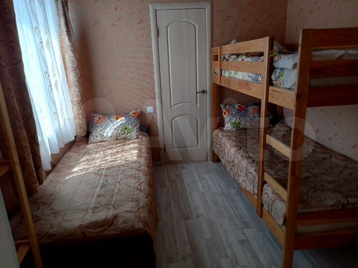 Комната 14 м² в 4-к., 2/2 эт.