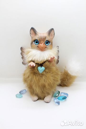 Игрушка коллекционная грифон