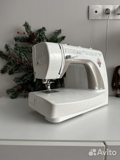 Швейная машина AstraLux 226