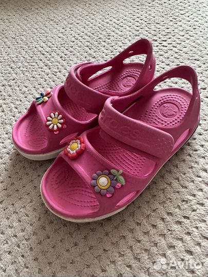 Сандали Crocs на девочку. Размеры: C11 и C12