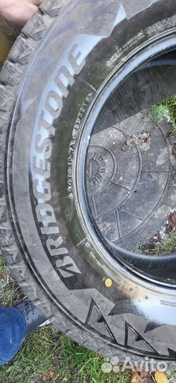 Bridgestone Blizzak DM-V1 225/70 R16