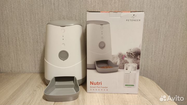 Продам автоматическую кормушку