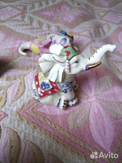 Статуэтки pavone