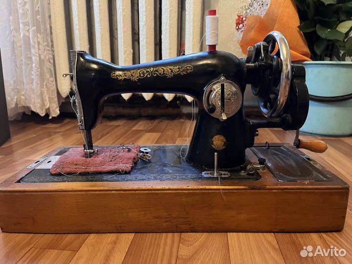 Швейная машинка