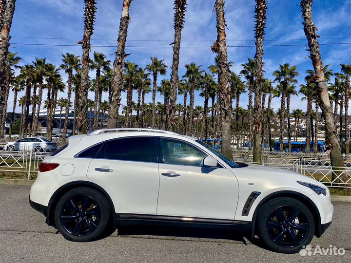 Infiniti QX70 3.7 AT, 2013, 107 000 км