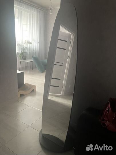 Зеркало напольное