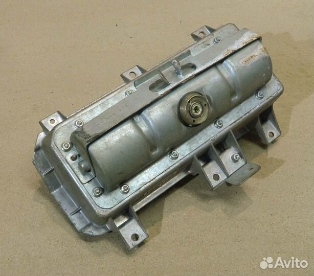 Подушка безопасности Saab 900