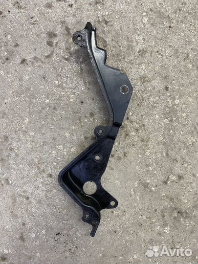 Кожух грм на Ford Focus I 1.4 fxdd