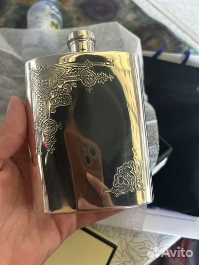 Фляжка из британского пьютер-спорра