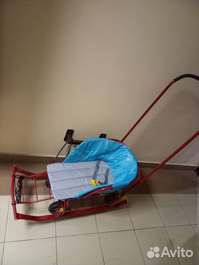 Детские санки на колесах