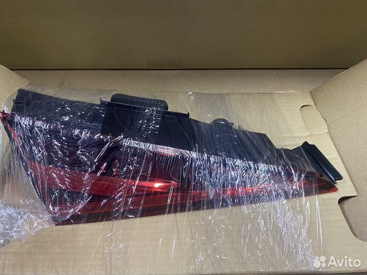 Фонарь задний Mercedes W223