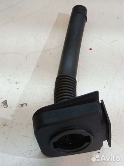 A6510100069 маслозаливная горловина vito 2.1cdi