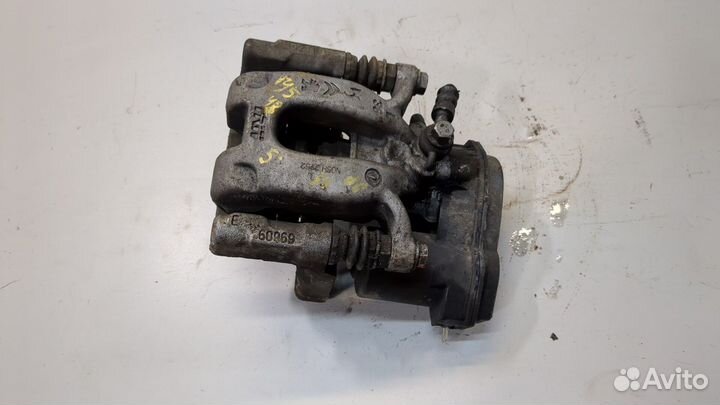 Суппорт Peugeot 208, 2021