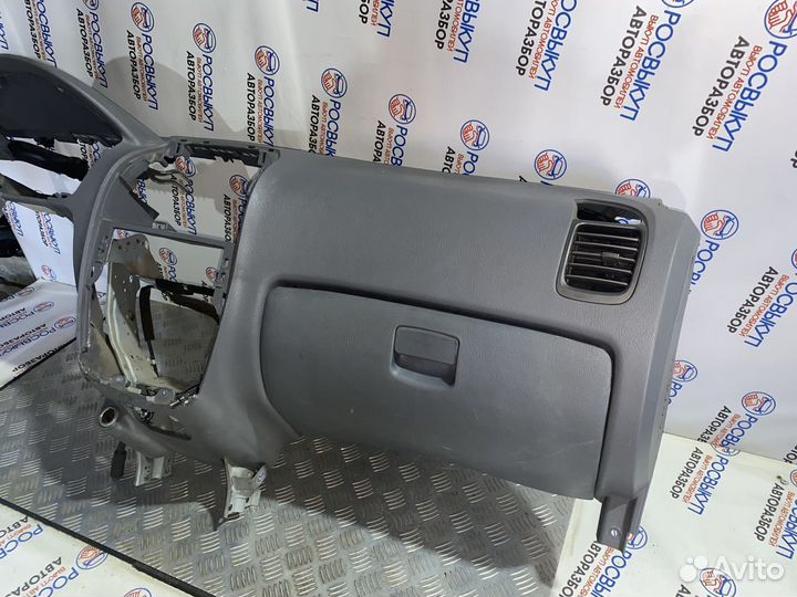 Торпедо Hyundai Accent (MC) III (2006–2011)