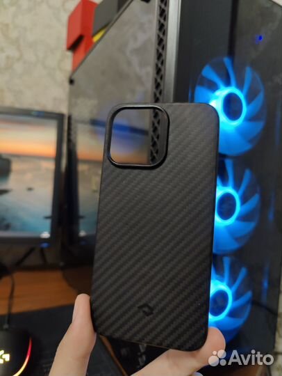 Чехол Pitaka на iPhone 13 Pro