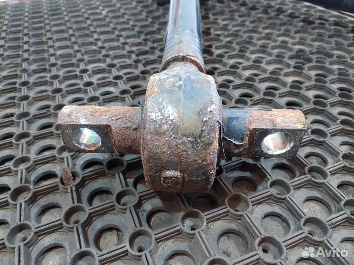 Тяга реактивная V-образная