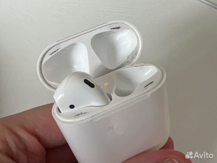 Airpods 1 наушник левый и кейс