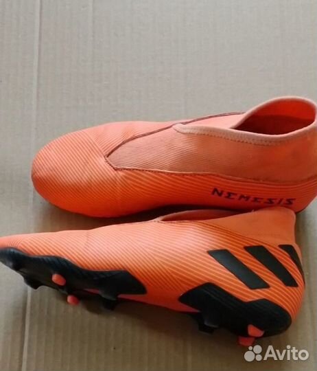 Футбольные бутсы