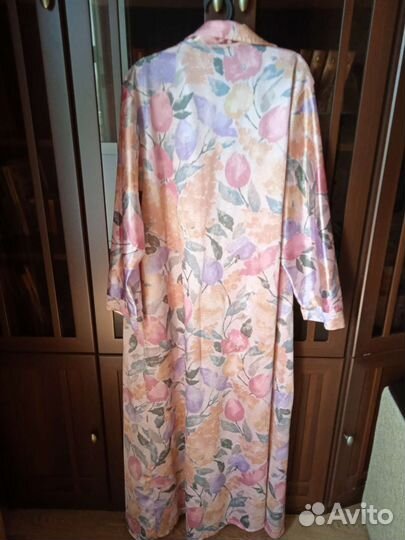 Халат. Атлас