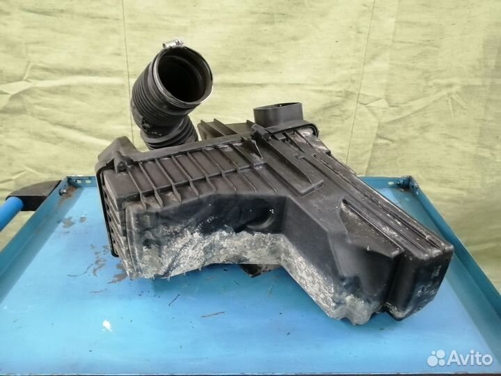 Корпус воздушного фильтра peugeot 407