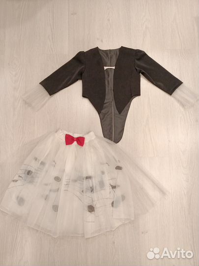 Продам костюмы для девочки