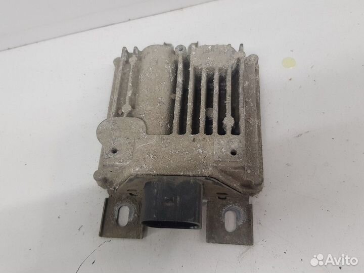 Реле топливного насоса (Volkswagen Touareg)